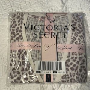Victoria’s Secret thermal short pajama set